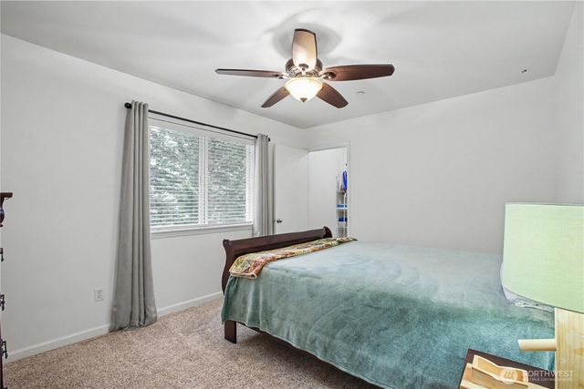 2219 Forrest St, Dupont, WA 98327