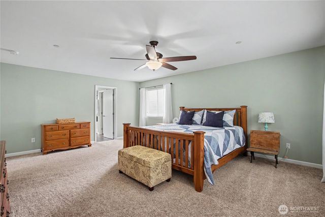 2219 Forrest St, Dupont, WA 98327
