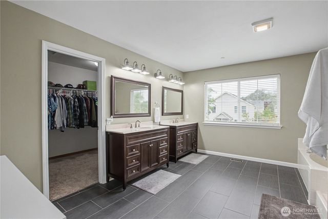 2219 Forrest St, Dupont, WA 98327