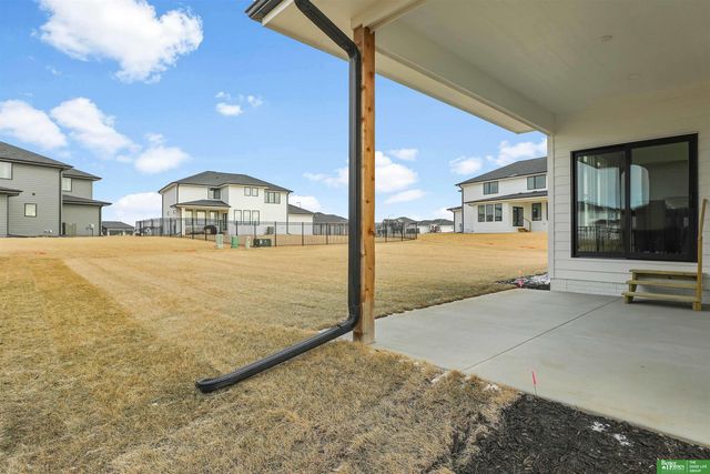 21108 Arlington Street, Elkhorn, NE 68022