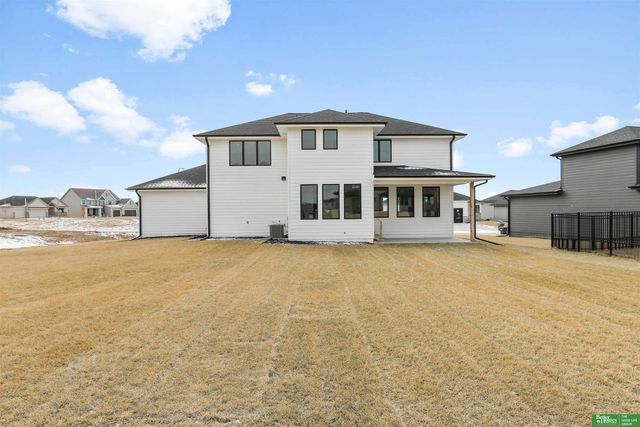 21108 Arlington Street, Elkhorn, NE 68022