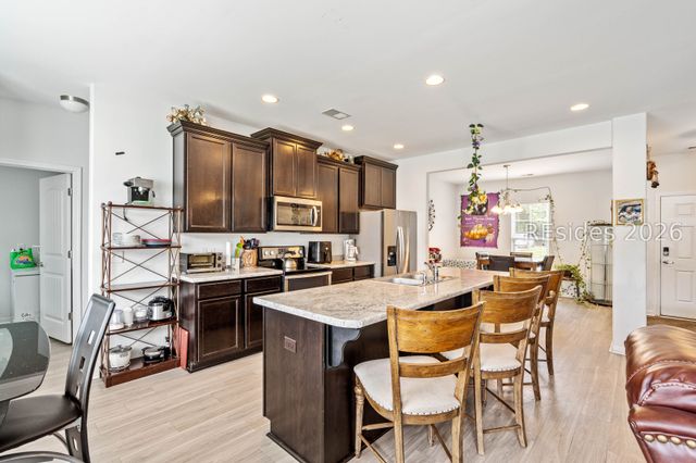 62 Okatie Park Cir E, Ridgeland, SC 29936