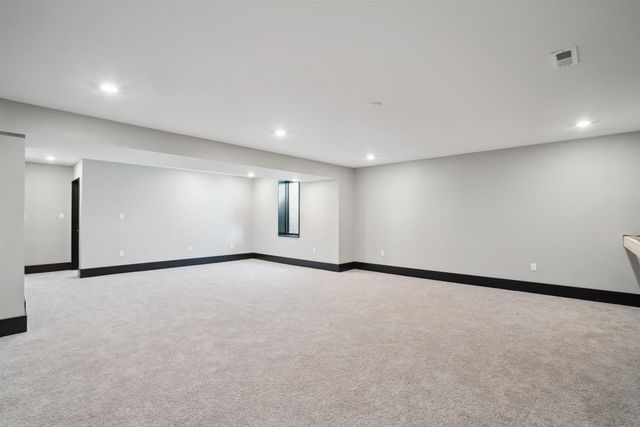 4010 Keagles Crossing, Cedar Falls, IA 50613