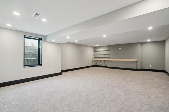 4010 Keagles Crossing, Cedar Falls, IA 50613