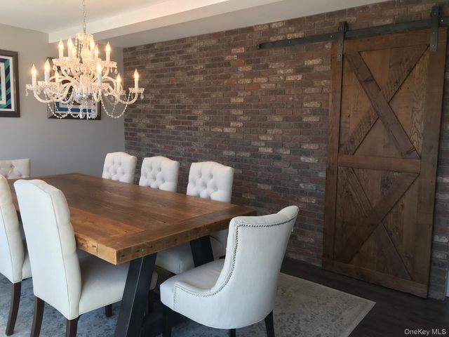 16 Cape Road, Amityville, NY 11701