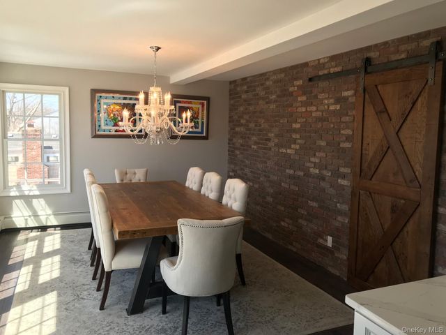 16 Cape Road, Amityville, NY 11701