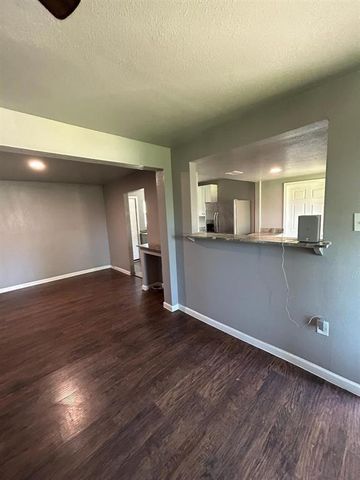 1108 Niagara Street, Houston, TX 77051