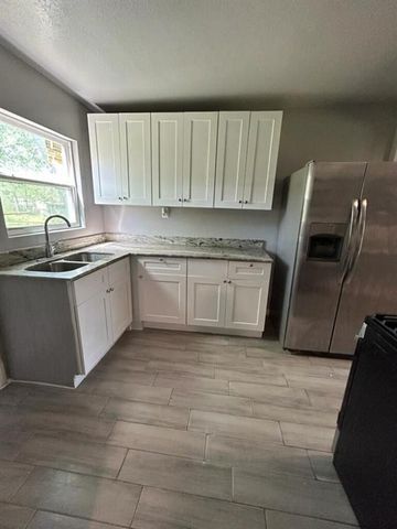 1108 Niagara Street, Houston, TX 77051