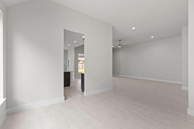 3227 Bushy Hawthorne Drive, Conroe, TX 77301