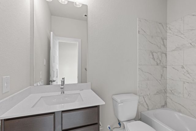 3227 Bushy Hawthorne Drive, Conroe, TX 77301