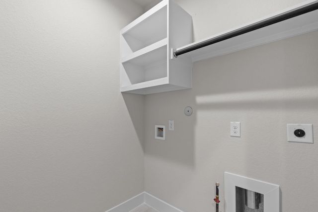 3227 Bushy Hawthorne Drive, Conroe, TX 77301