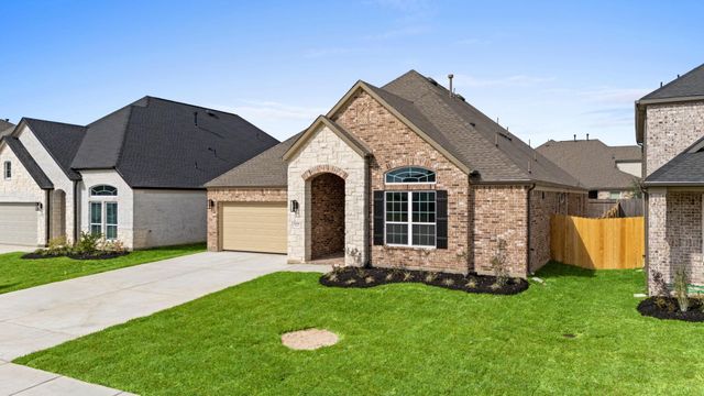 3227 Bushy Hawthorne Drive, Conroe, TX 77301