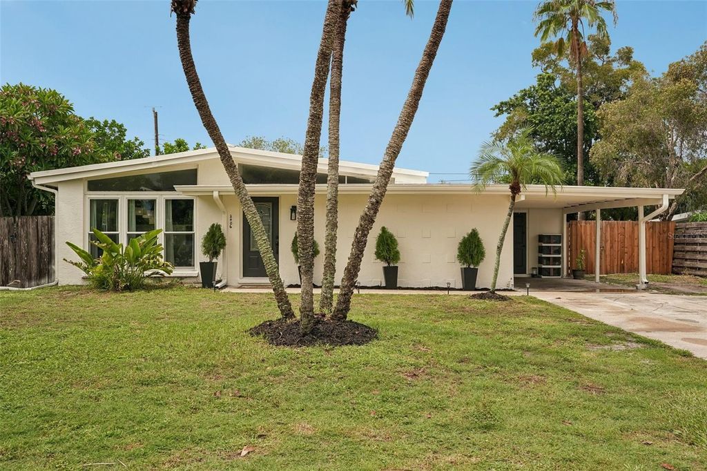 2406 FLORIDA BOULEVARD, BRADENTON, FL 34207 — exterior