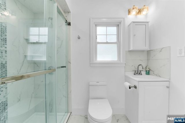 21 Morris Road, Clifton, NJ 07012