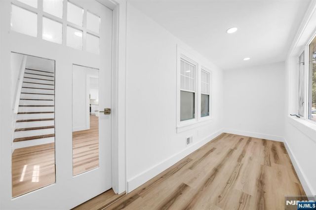 21 Morris Road, Clifton, NJ 07012