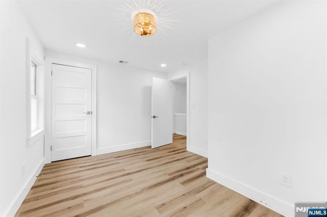 21 Morris Road, Clifton, NJ 07012