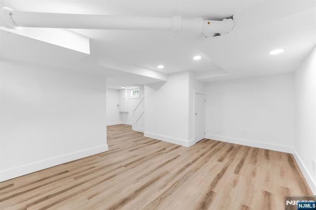 21 Morris Road, Clifton, NJ 07012