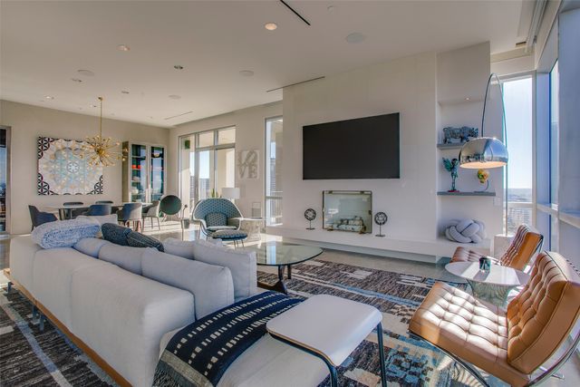 1717 Arts Plaza 1915, Dallas, TX 75201