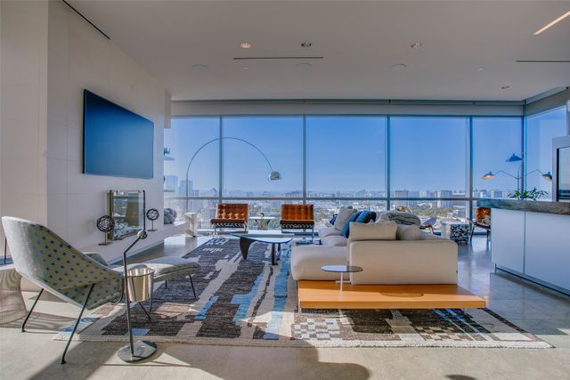 1717 Arts Plaza 1915, Dallas, TX 75201