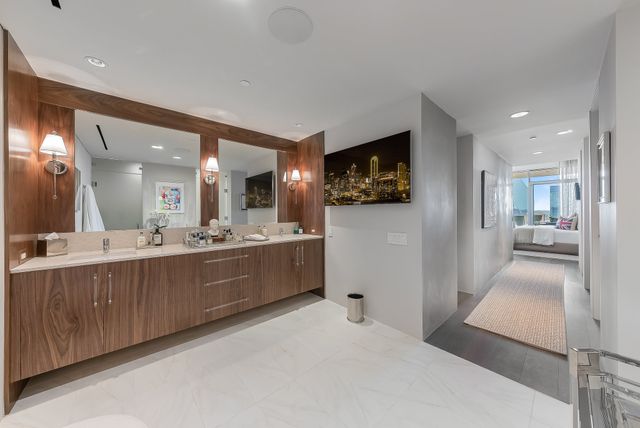 1717 Arts Plaza 1915, Dallas, TX 75201