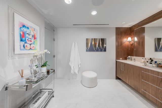 1717 Arts Plaza 1915, Dallas, TX 75201