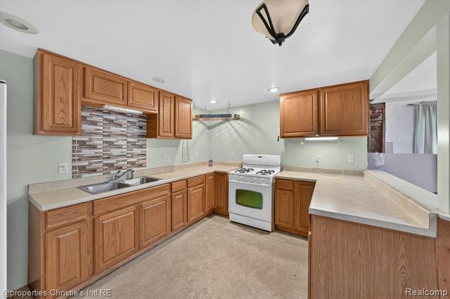 8320 Mckean Road, Willis, MI 48191