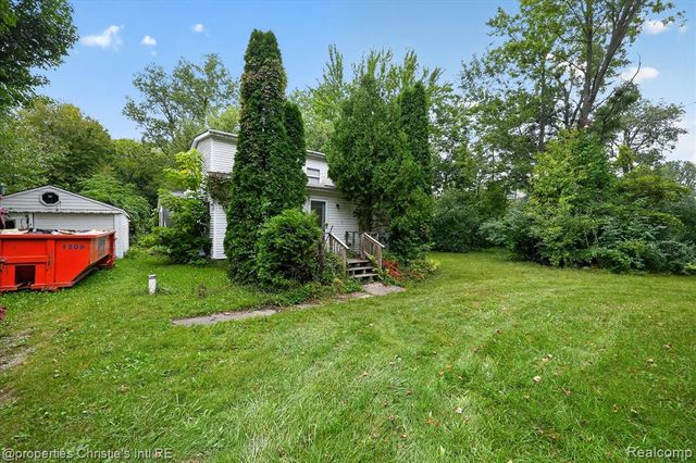 8320 Mckean Road, Willis, MI 48191