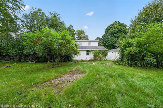8320 Mckean Road, Willis, MI 48191