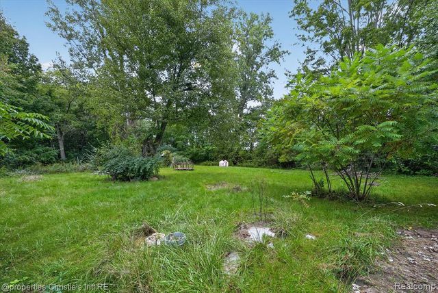 8320 Mckean Road, Willis, MI 48191