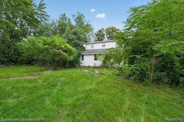 8320 Mckean Road, Willis, MI 48191