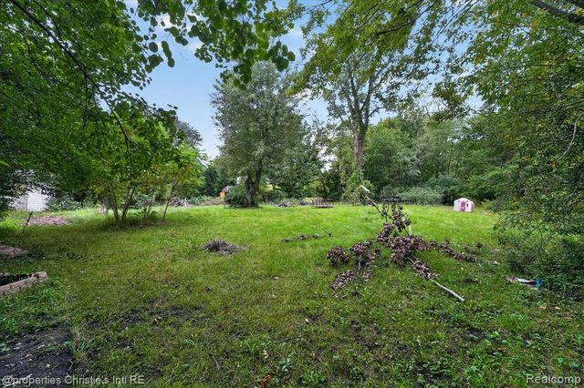 8320 Mckean Road, Willis, MI 48191