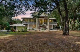 685 11th ST NW, Naples, FL 34120