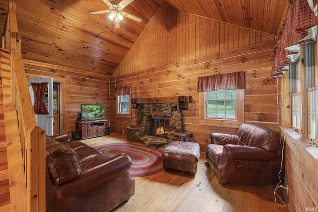 3167 N Happy Hollow Road, Eckerty, IN 47116