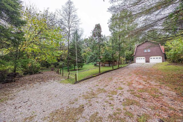 3167 N Happy Hollow Road, Eckerty, IN 47116