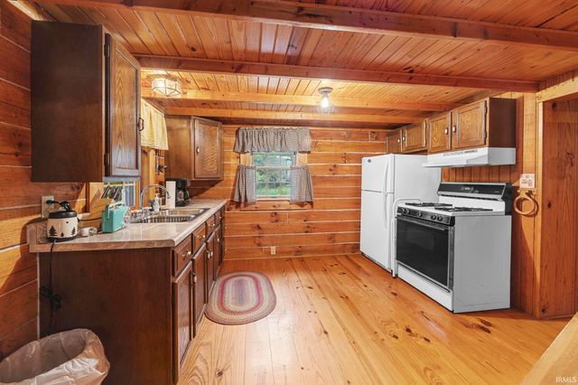 3167 N Happy Hollow Road, Eckerty, IN 47116