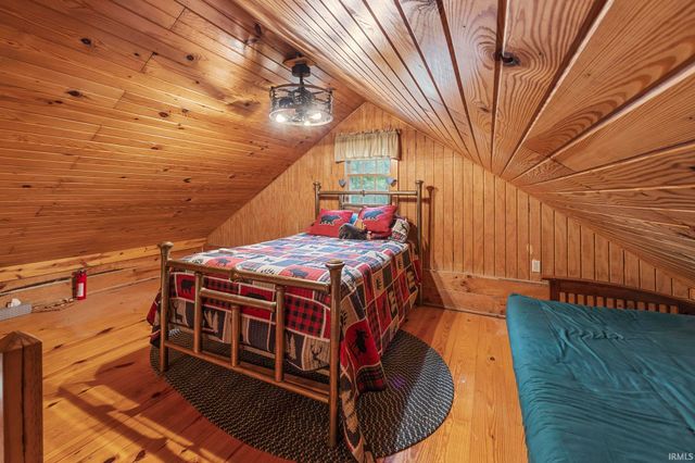 3167 N Happy Hollow Road, Eckerty, IN 47116