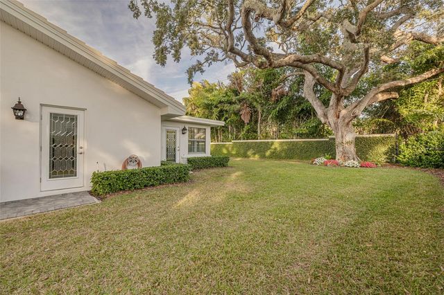 3 EASTWOOD LANE, Belleair, FL 33756