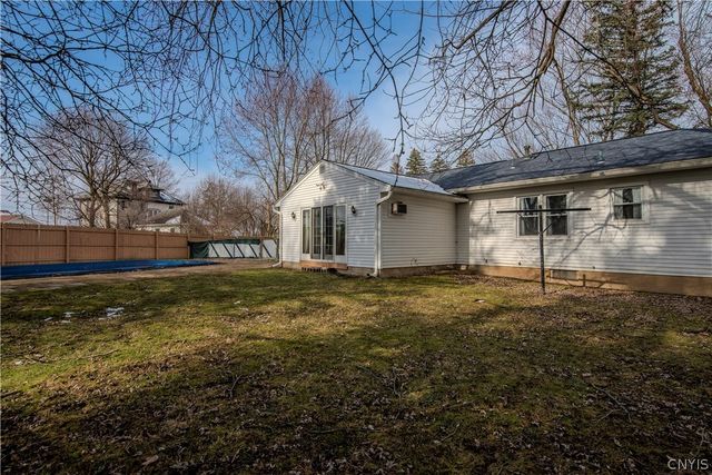 100 Fairway Drive, New Hartford, NY 13413