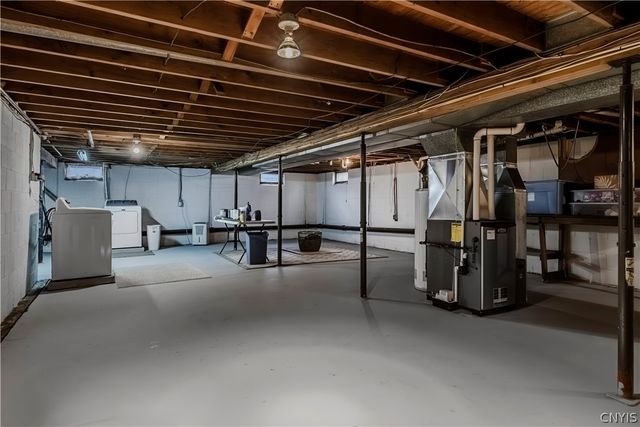 100 Fairway Drive, New Hartford, NY 13413