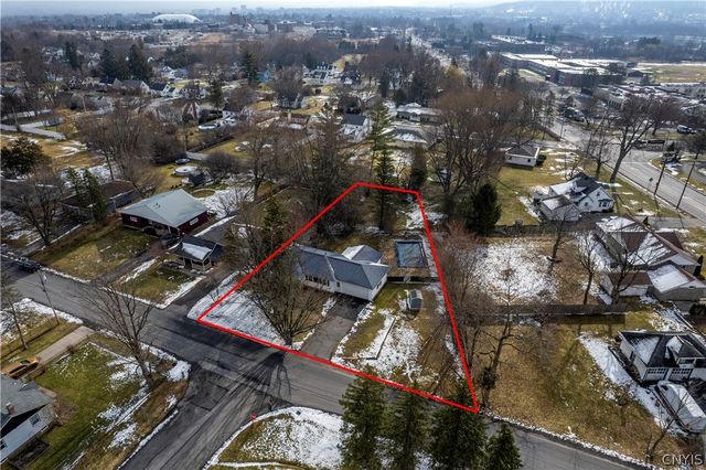 100 Fairway Drive, New Hartford, NY 13413