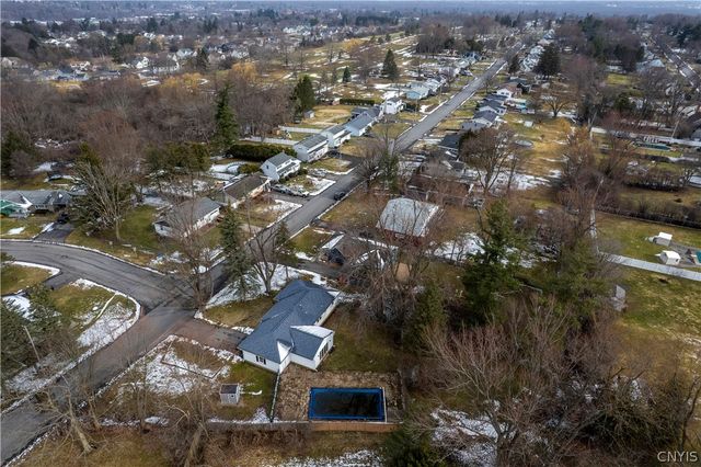 100 Fairway Drive, New Hartford, NY 13413