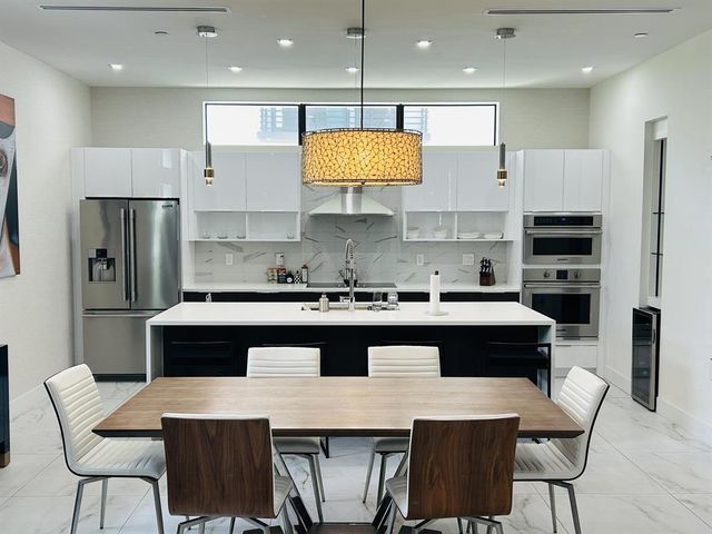 1058 N Victoria Park Road N, Fort Lauderdale, FL 33304