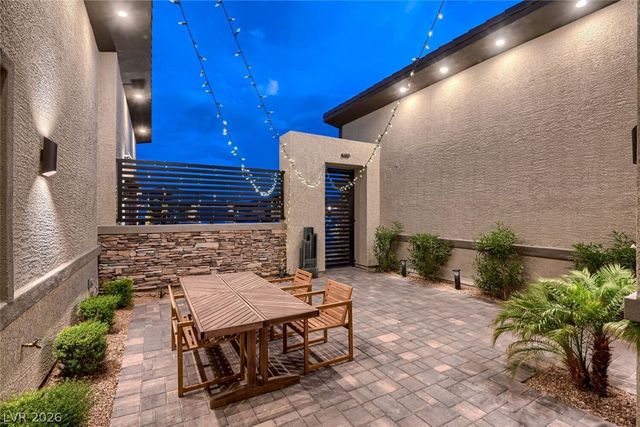 8310 West Camero Avenue, Las Vegas, NV 89113