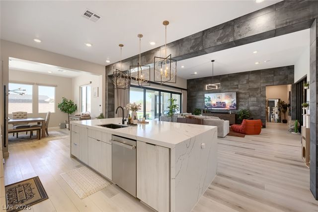 8310 West Camero Avenue, Las Vegas, NV 89113
