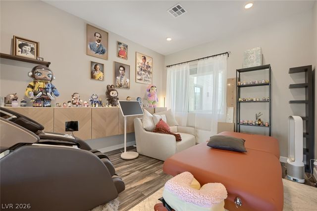 8310 West Camero Avenue, Las Vegas, NV 89113