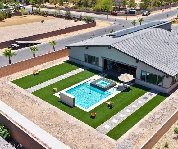 8310 West Camero Avenue, Las Vegas, NV 89113