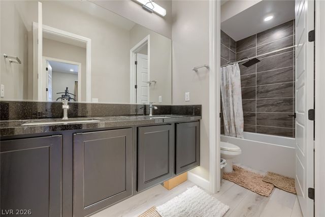 8310 West Camero Avenue, Las Vegas, NV 89113