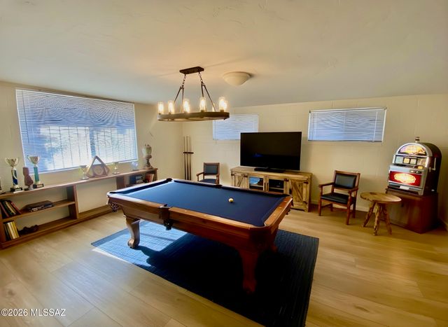 8133 E Colette Place, Tucson, AZ 85710