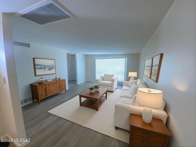 8133 E Colette Place, Tucson, AZ 85710