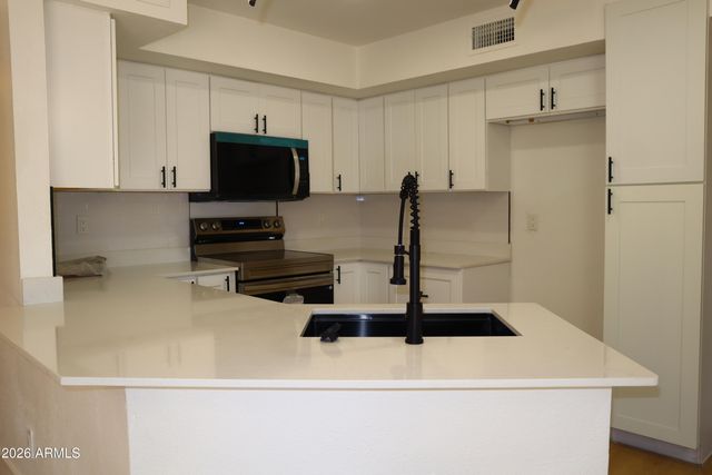 5326 W CHERYL Drive, Glendale, AZ 85302